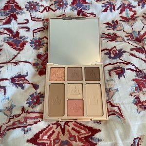 Charlotte Tilbury Instant Look of Love in a Palette